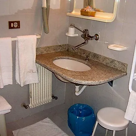 Carla Hotel