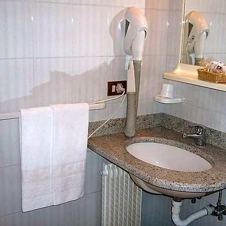 Carla Hotel